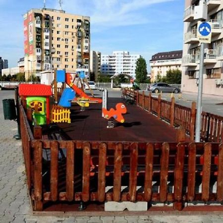 בוקרשט 1 Room Apartment In Titan מראה חיצוני תמונה